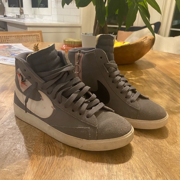 Women’s Nike Blazers. Bought off of Goat. Very good condition, worn twice. - Picture 1 of 4